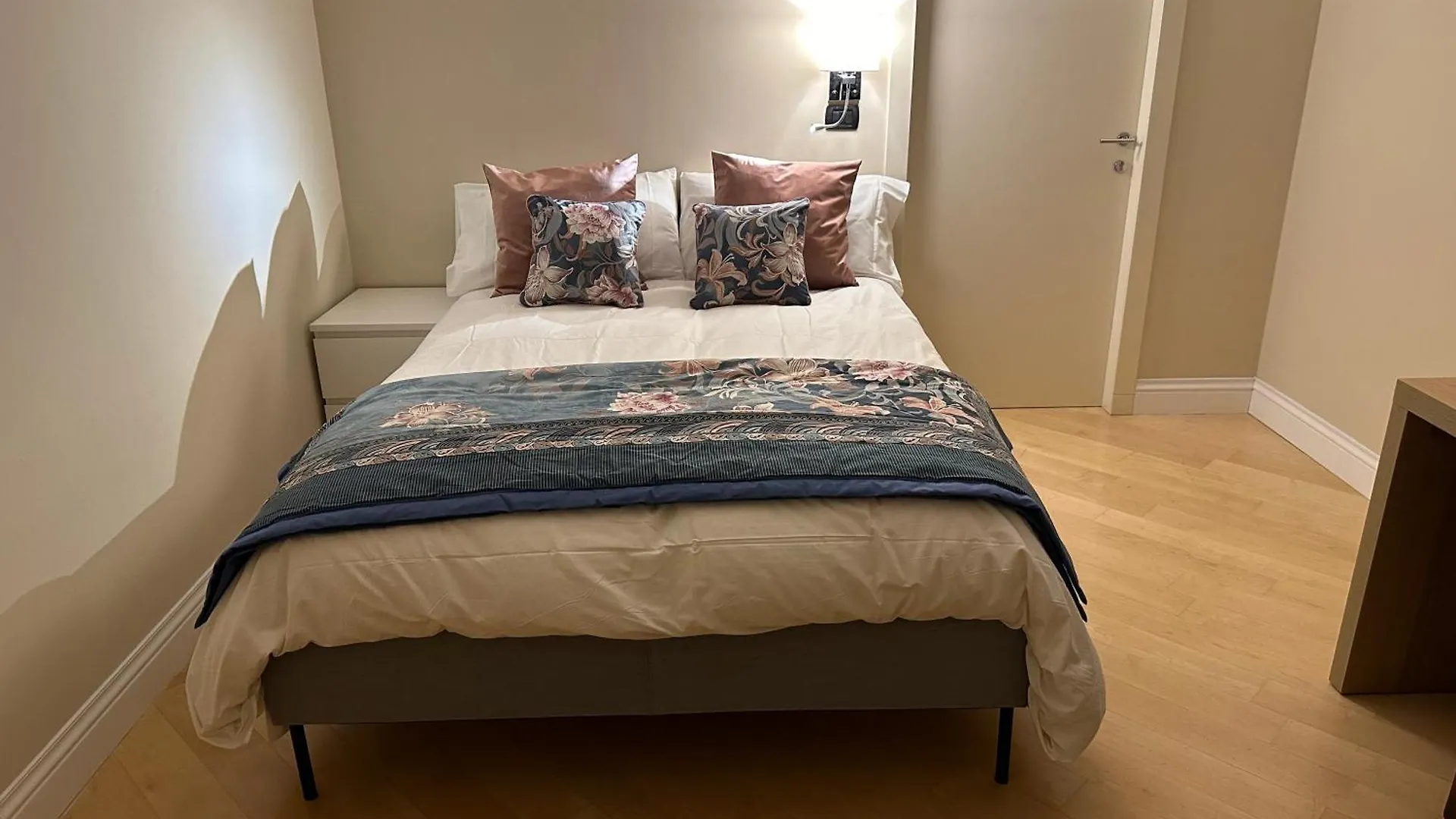 Villa Paola City Center , Luxury House In Town Centre Bari Lejlighed